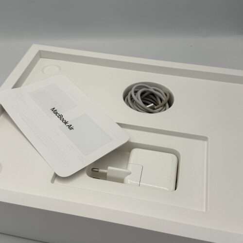 MacBook Air 15 inch M2 256GB zilver /krasvrij /98% batt /garantie