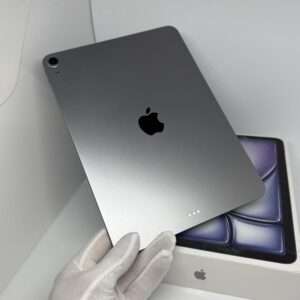 IMG_2878 iPad Air 7e M3 128GB grijs /ongebruikt + 12 maanden garantie