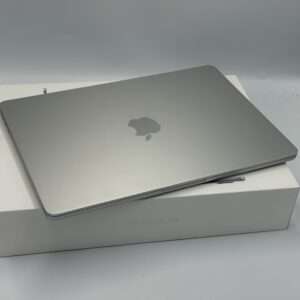 IMG_4752 MacBook Air M2 512GB zilver /krasvrij /100% batt /garantie