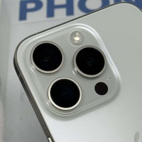 iPhone 15 Pro 128GB wit /90% batt /licht gebruikt /garantie