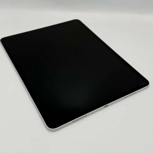 IMG_1734 iPad Pro 5e 12,9 inch M1 256GB zilver /kras vrij /85% batt /garantie
