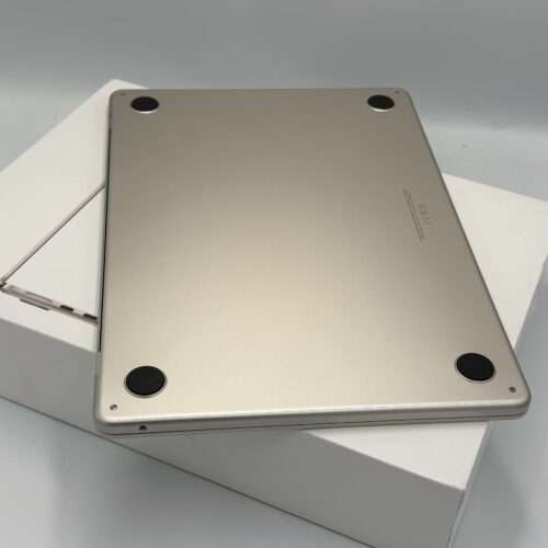 IMG_1790 MacBook Air 13' M2 256GB starlight /krasvrij /93% batt /garantie