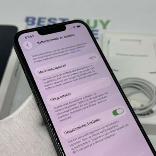 iPhone 13 128GB zwart /krasvrij scherm /100% batt /garantie