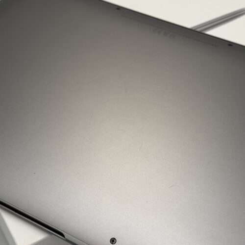 IMG_2379 MacBook Air M1 256GB grijs /zeer net /89% batt /garantie