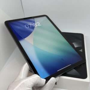 iPad Air 5e M1 64GB grijs /krasvrij /85% batt /garantie