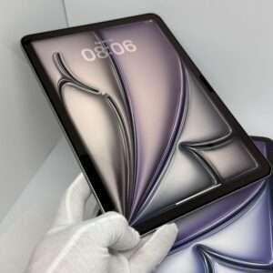 iPad Air 7e 11 inch M3 128GB grijs /krasvrij /98% batt /garantie