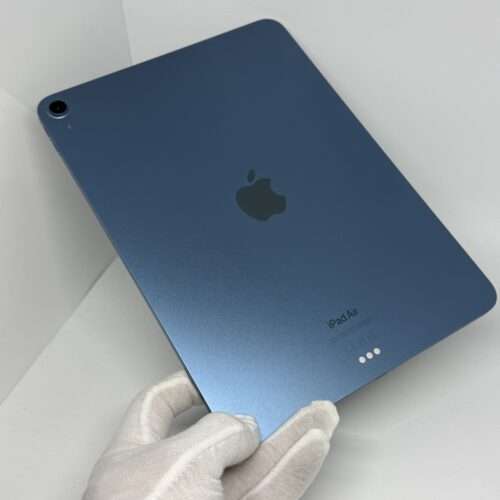 IMG_3142 iPad Air 5e M1 64GB blauw /krasvrij /87% batt /garantie