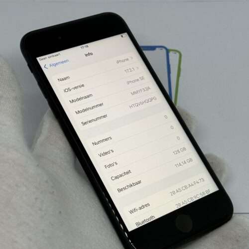 iPhone SE 2022 128GB zwart /krasvrij /100% batt /garantie