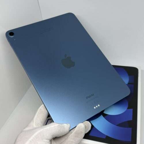 IMG_5061 iPad Air 5e M1 256GB blauw /licht gebruikt /84% batt /garantie