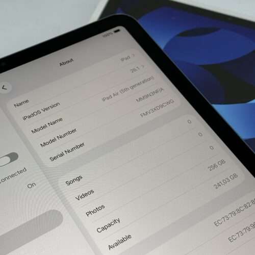 IMG_5070 iPad Air 5e M1 256GB blauw /licht gebruikt /84% batt /garantie