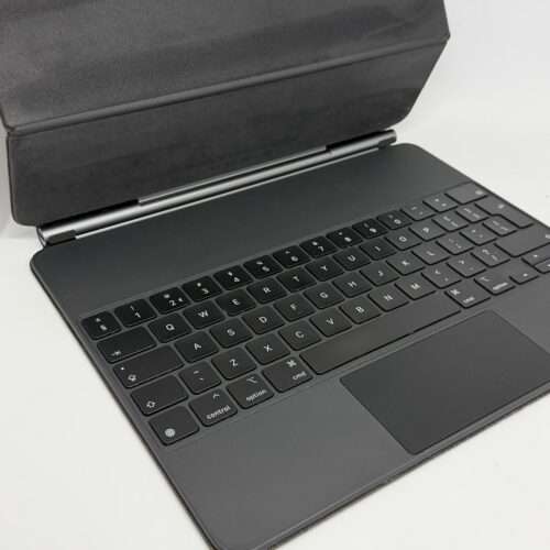 IMG_0103 Apple Magic Keyboard 12,9 inch toetsenbord iPad Air /Pro 12,9 inch 3e, 4e, 5e, 6e en iPad Air 13 inch