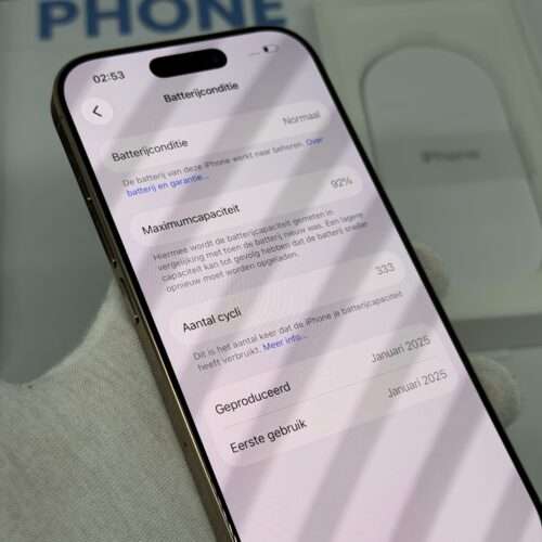 iPhone 16 Pro 256GB goud /licht gebruikt /92% batt /garantie