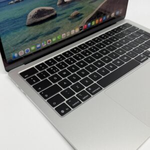 MacBook Air M4 256GB 16GB zilver /ongebruikt + 12 maanden garantie