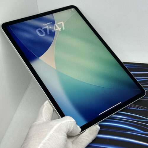 IMG_5472 iPad Pro 4e 11 inch M2 128GB zilver /zeer net /88% batt /garantie