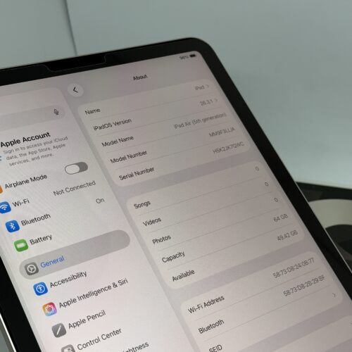iPad Air 5e 64Gb sterrenlicht /100% batt /krasvrij /garantie