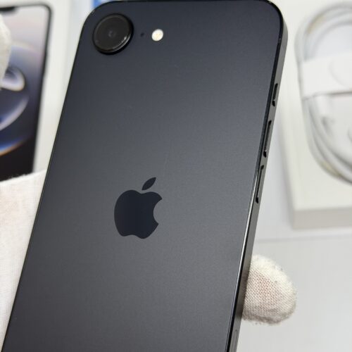 iPhone 16E 128GB zwart /100% batt /zeer net /garantie