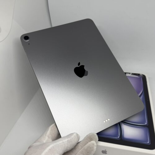 iPad Air 7e M3 128GB grijs /krasvrij /99% batt /garantie