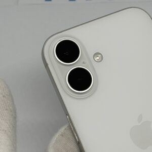 IMG_1377 2 iPhone 16 128GB wit /zeer net /92% batt /garantie