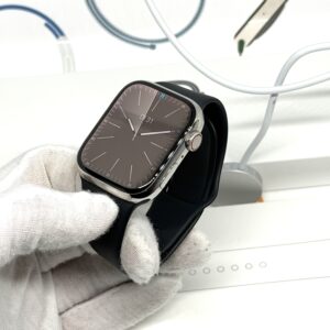 Apple Watch 8 RVS (zilver) 45MM /97% batt /krasvrij scherm /garantie