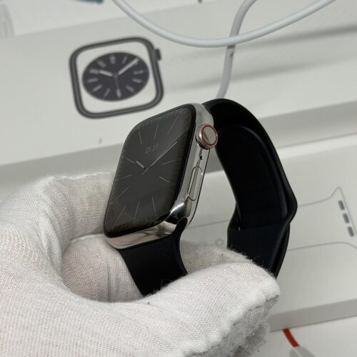 Apple Watch 8 RVS (zilver) 45MM /97% batt /krasvrij scherm /garantie