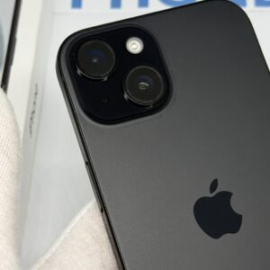 IMG_3647 2 iPhone 15 256GB zwart /zeer net /88% batt /garantie
