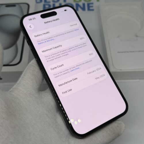 IMG_3655 iPhone 15 256GB zwart /zeer net /88% batt /garantie