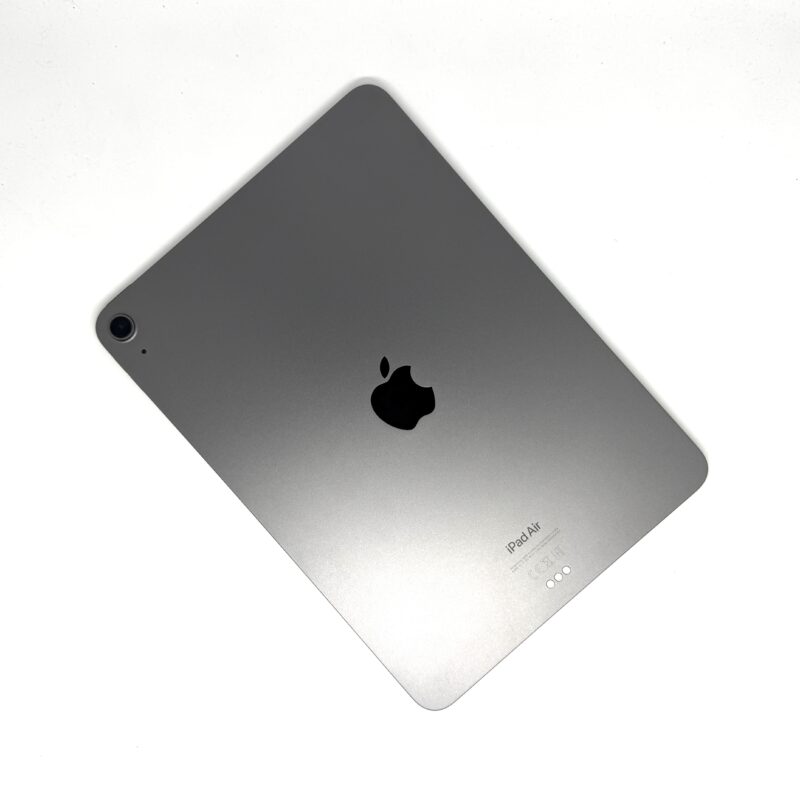 iPad Air 5e M1 64GB grijs /krasvrij /97% batt /garantie