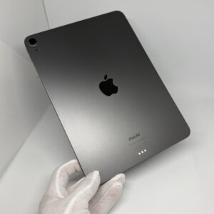 iPad Air 5e M1 64GB grijs /krasvrij /97% batt /garantie