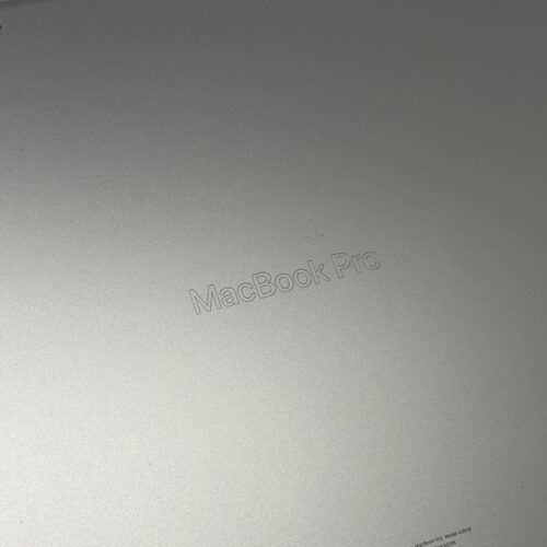 MacBook Pro M3 512GB zilver /krasvrij /94% batt /garantie