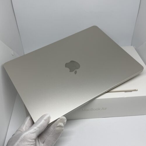 MacBook Air M2 256GB sterrenlicht /krasvrij /99% batt /garantie
