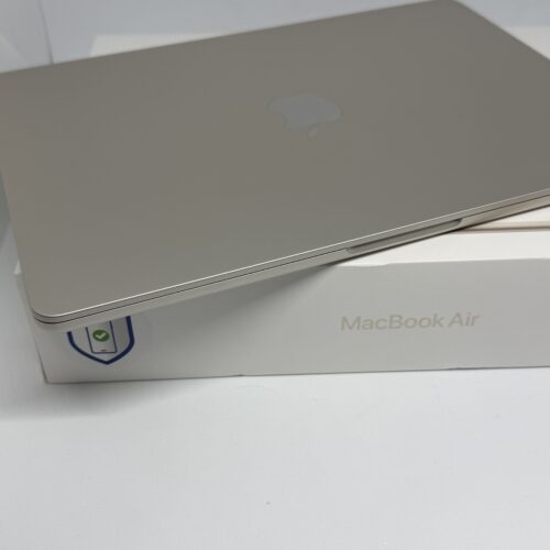 MacBook Air M2 256GB sterrenlicht /krasvrij /99% batt /garantie