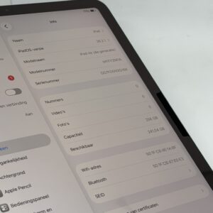 iPad Air 4e 256GB blauw /krasvrij /85% batt /garantie