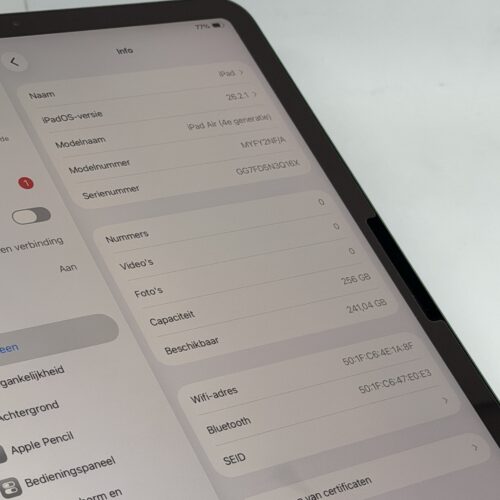 iPad Air 4e 256GB blauw /krasvrij /85% batt /garantie