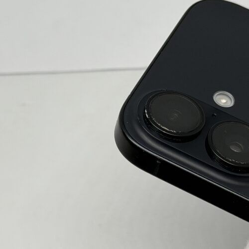 IMG_4678 iPhone 16 128GB zwart /licht gebruikt /90% batt /garantie