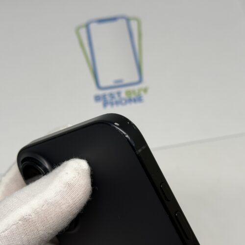 IMG_4679 2 iPhone 16 128GB zwart /licht gebruikt /90% batt /garantie