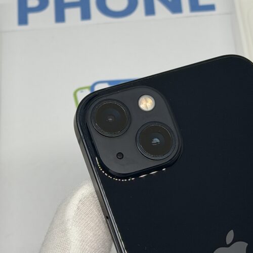 IMG_2972 2 iPhone 13 128GB zwart /97% batt /krasvrij glas /garantie