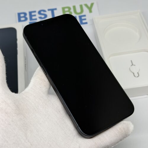 IMG_2973 2 iPhone 13 128GB zwart /97% batt /krasvrij glas /garantie