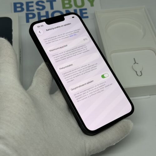 IMG_2975 2 iPhone 13 128GB zwart /97% batt /krasvrij glas /garantie