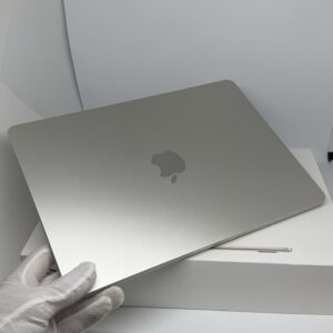 MacBook Air M2 256GB starlight /zeer net /93% batt /garantie