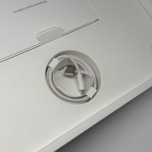 MacBook Air M2 256GB starlight /zeer net /93% batt /garantie