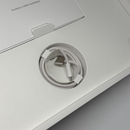 MacBook Air M2 256GB starlight /zeer net /93% batt /garantie