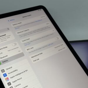 iPad Air 6e 11 inch M2 128GB grijs /krasvrij /100% batt /garantie
