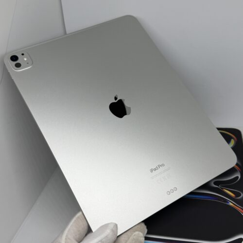 iPad Pro 13 inch M4 256GB zilver /krasvrij /90% batt /garantie