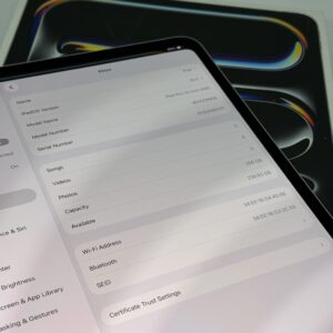 iPad Pro 13 inch M4 256GB zilver /krasvrij /90% batt /garantie