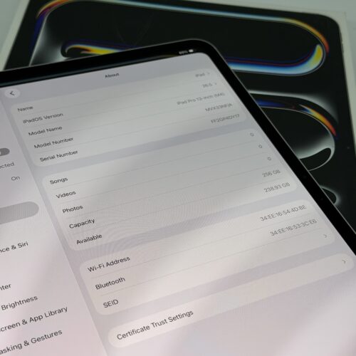 iPad Pro 13 inch M4 256GB zilver /krasvrij /90% batt /garantie