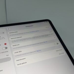 iPad Air 8e 13 inch M4 128GB grijs /krasvrij /100% batt /garantie