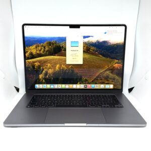 IMG_4700 MacBook Air M2 15 inch 256GB grijs /krasvrij /90% batt /garantie