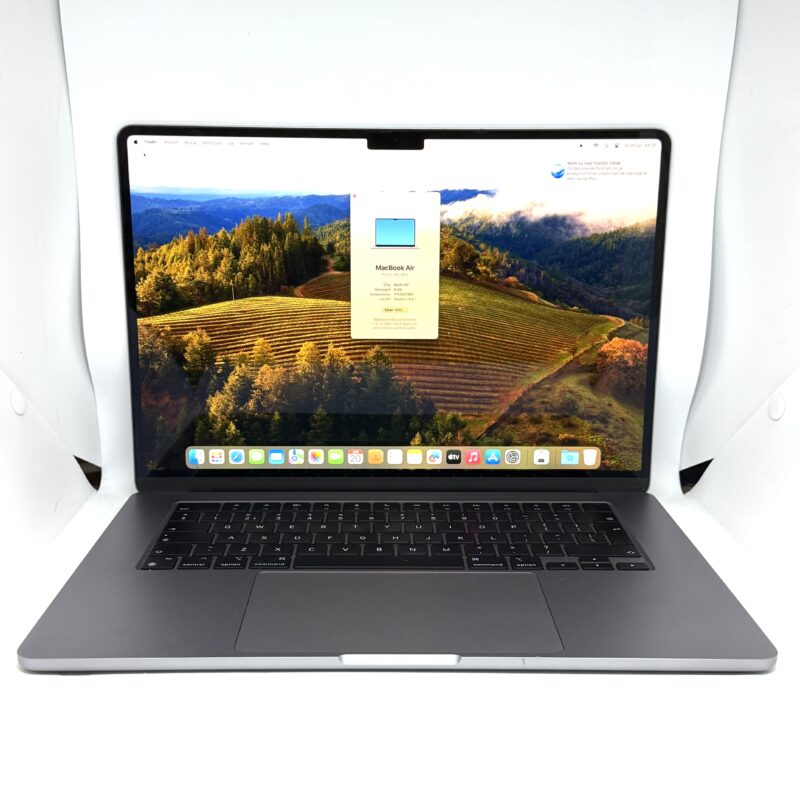 IMG_4700 MacBook Air M2 15 inch 256GB grijs /krasvrij /90% batt /garantie