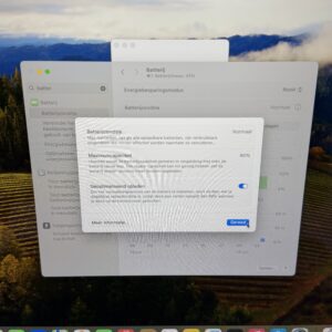 IMG_4703 MacBook Air M2 15 inch 256GB grijs /krasvrij /90% batt /garantie