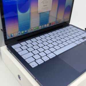 MacBook Neo 512GB indigo touchID /ongebruikt + 12 maanden garantie